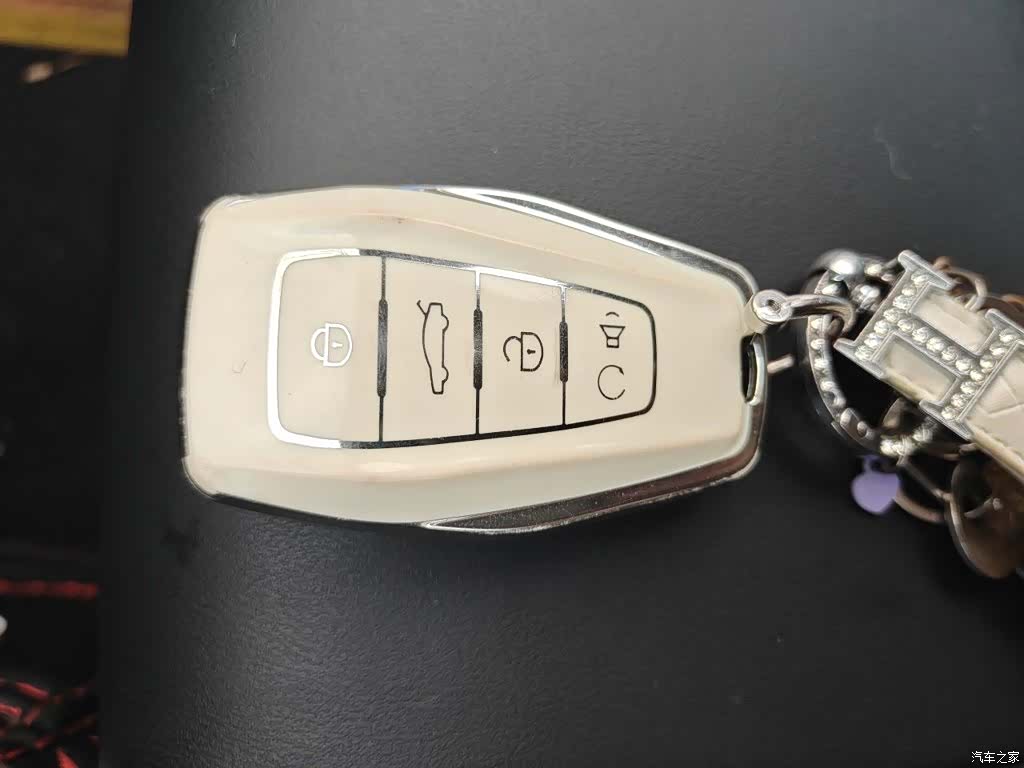 Geely Coolray, 2021 12