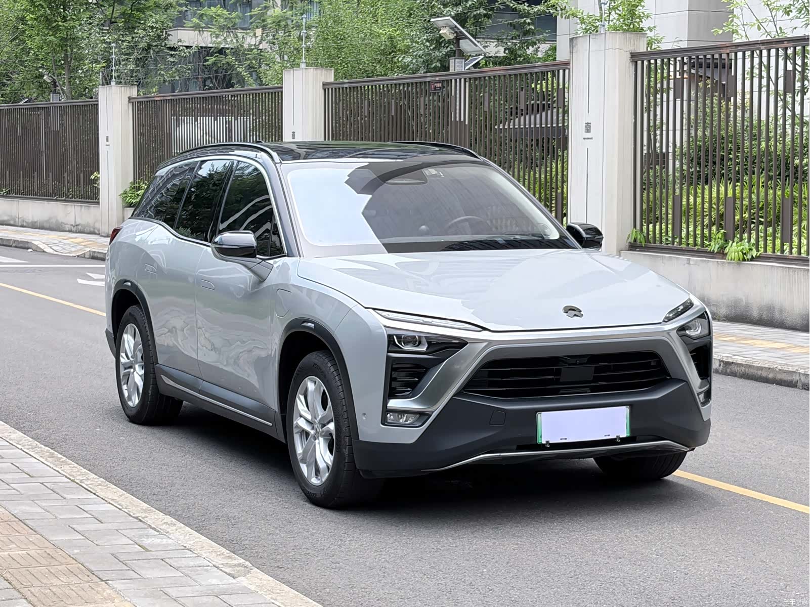NIO ES8, 2019 3
