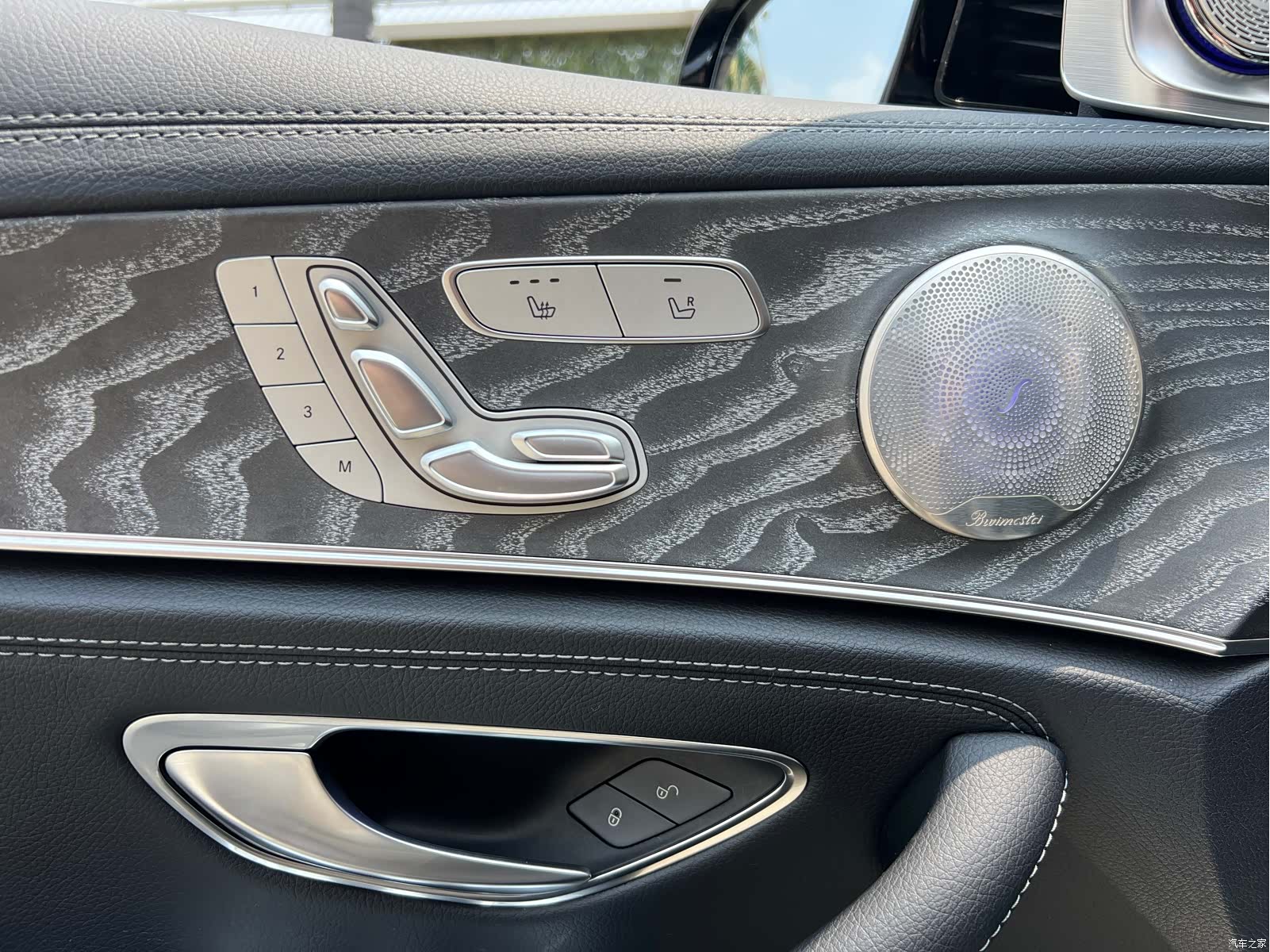 Mercedes-Benz E-Class, 2023 22
