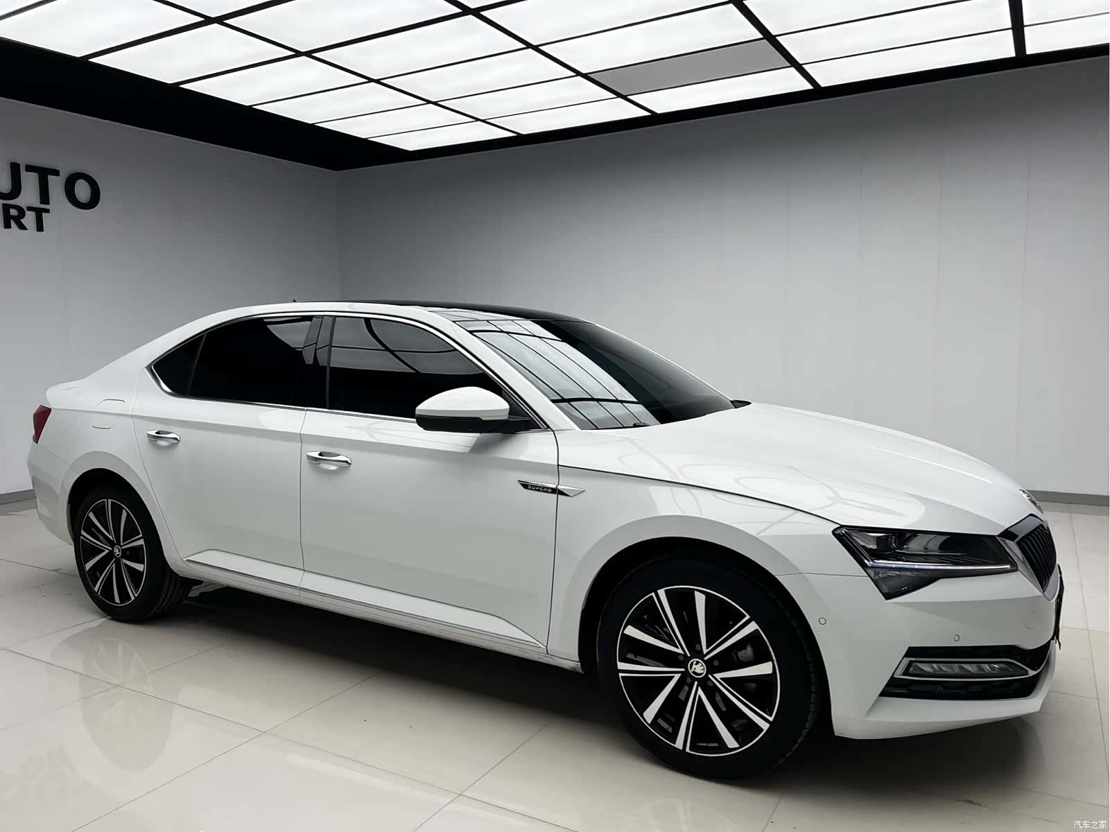Skoda Superb, 2024 3