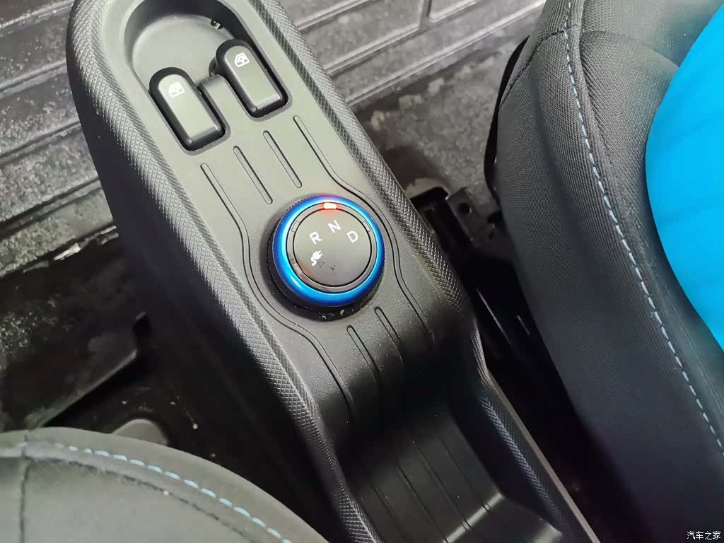 Wuling MINIEV, 2021 10