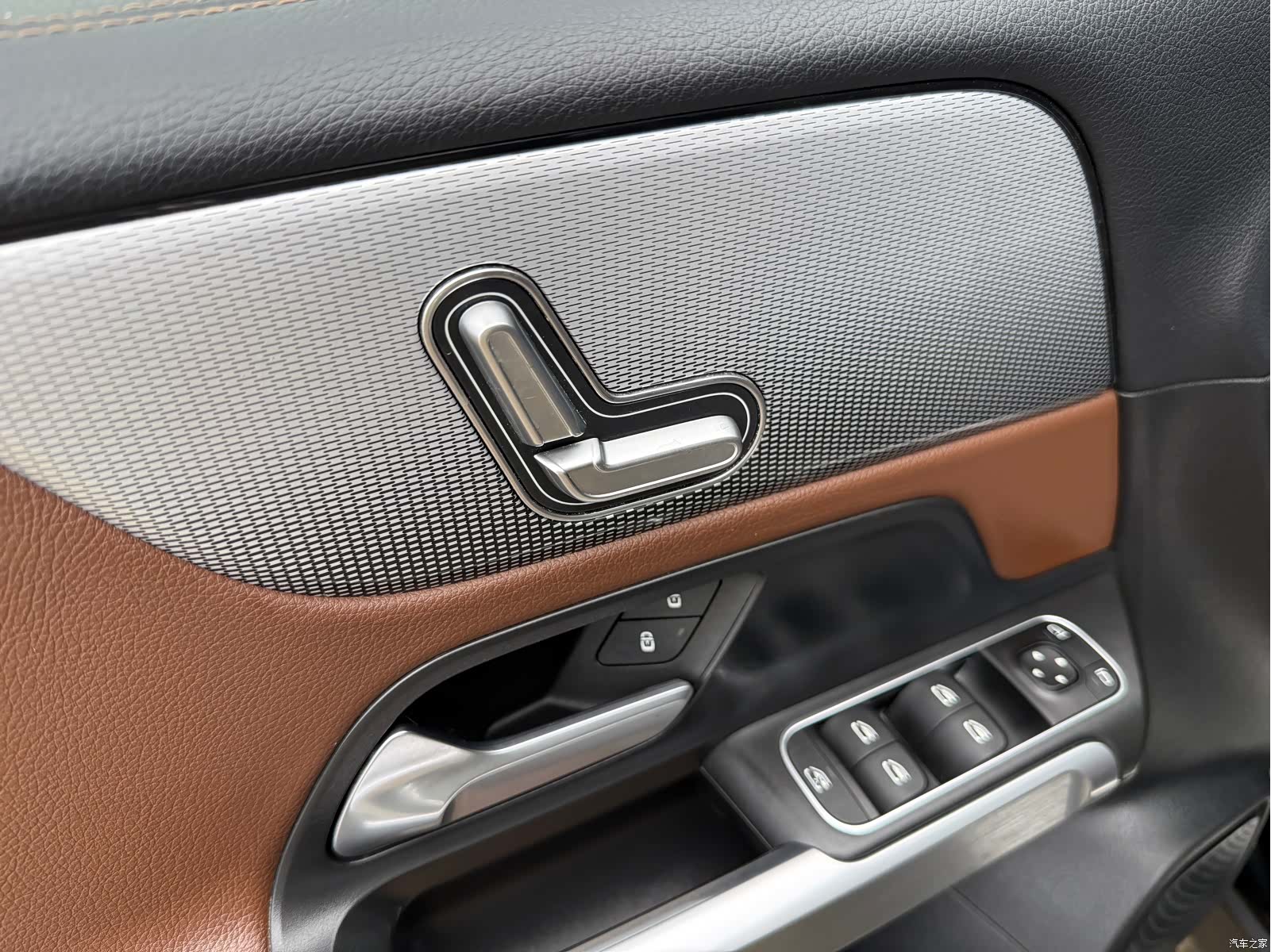 Mercedes-Benz GLB, 2020 19