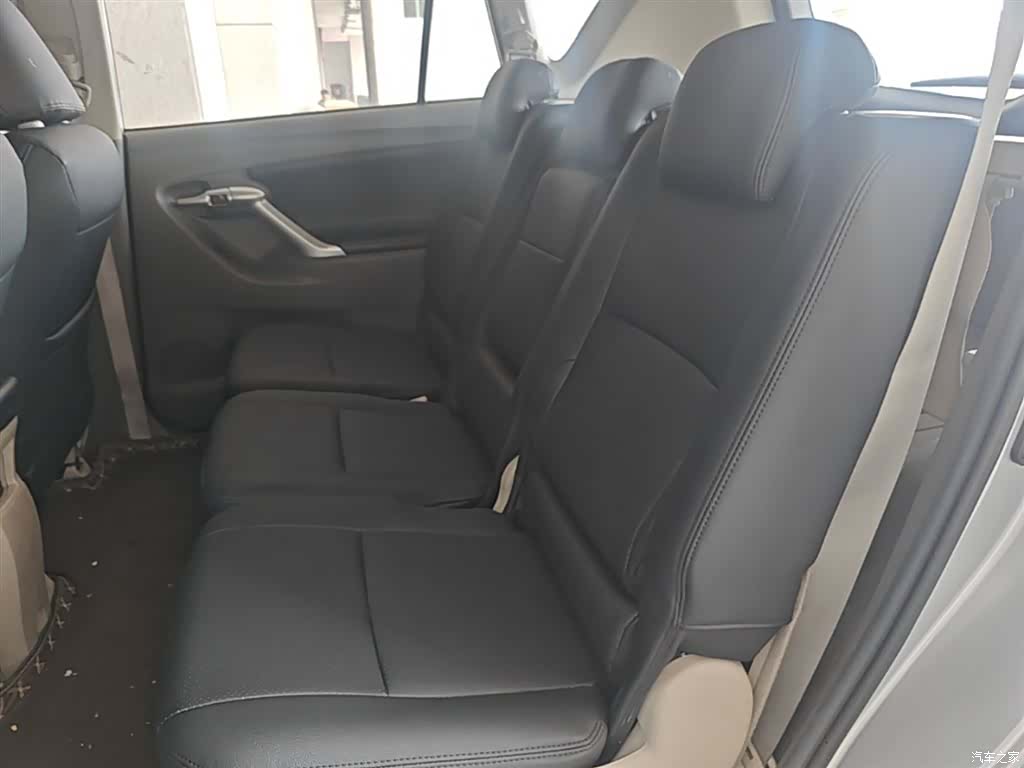 Toyota 180E, 2014 17