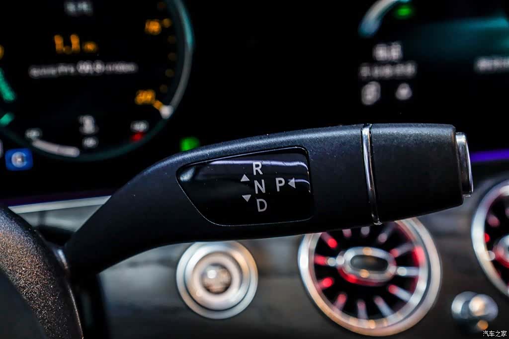 Mercedes-Benz E-Class, 2023 24