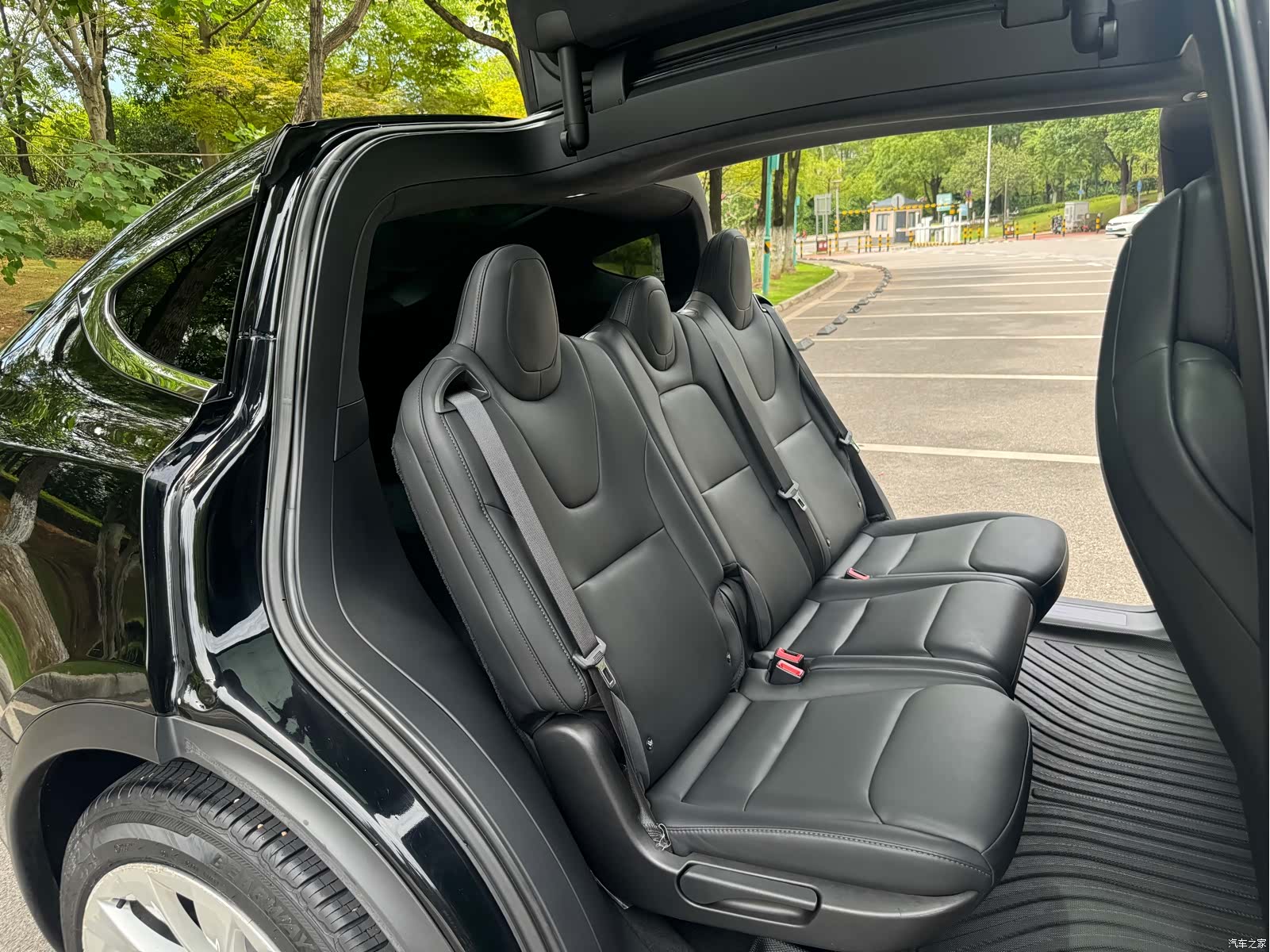 Tesla Model X, 2019 16