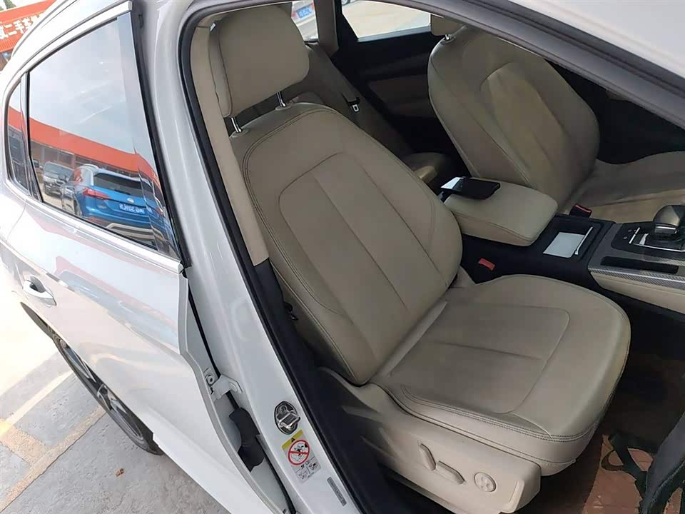 Audi Q5L Audi Q5L