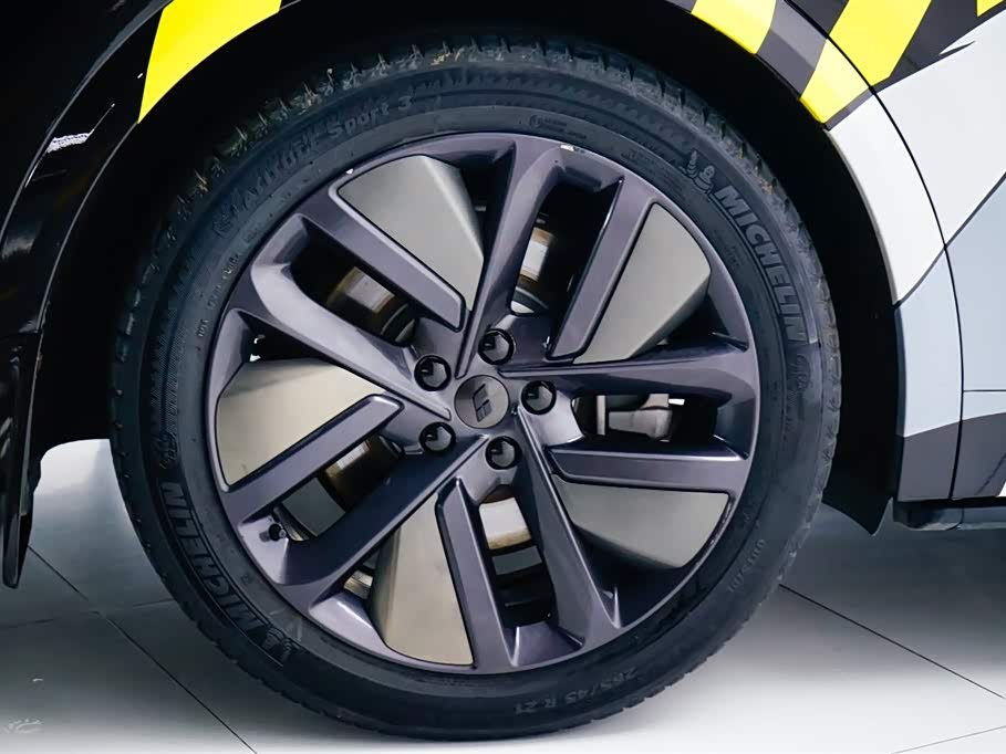 Li Auto Ideal L9