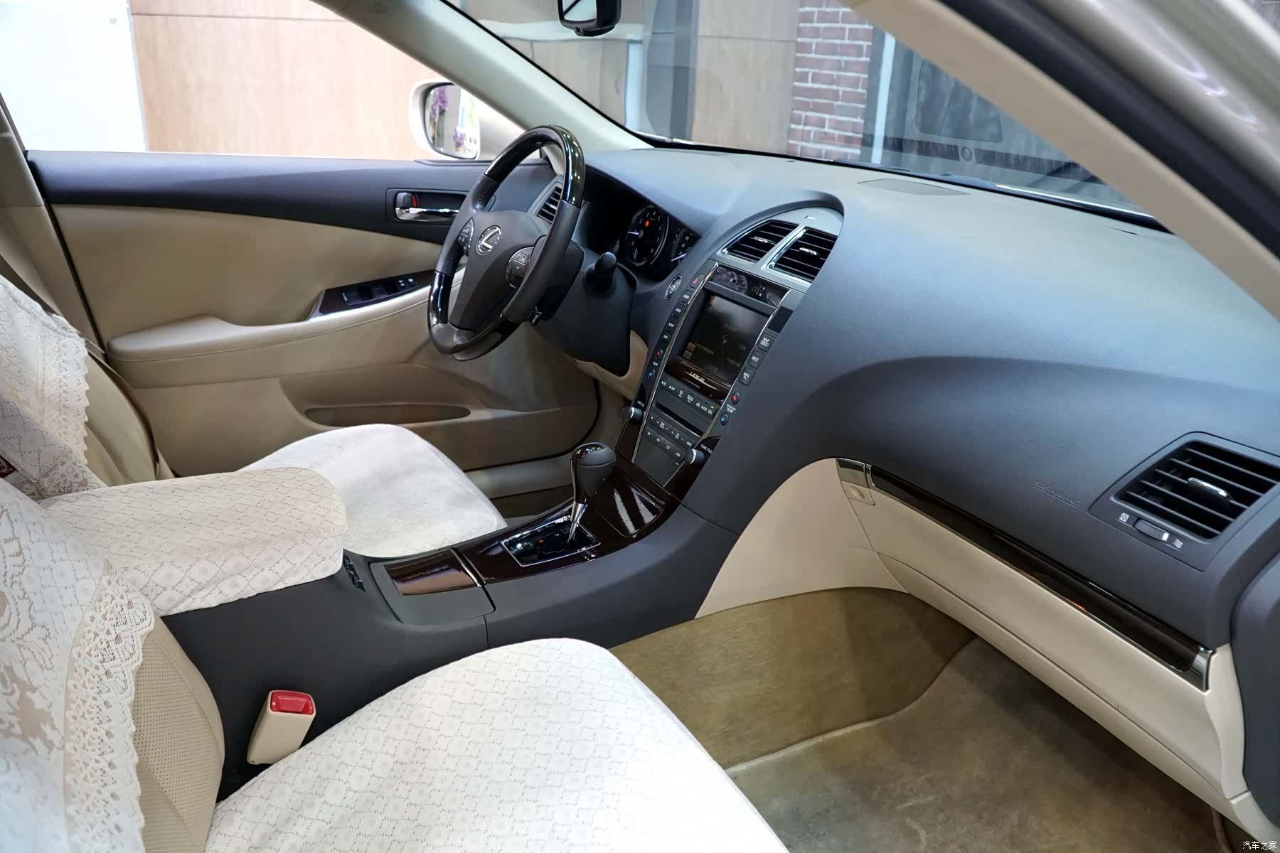 Lexus ES, 2012 9