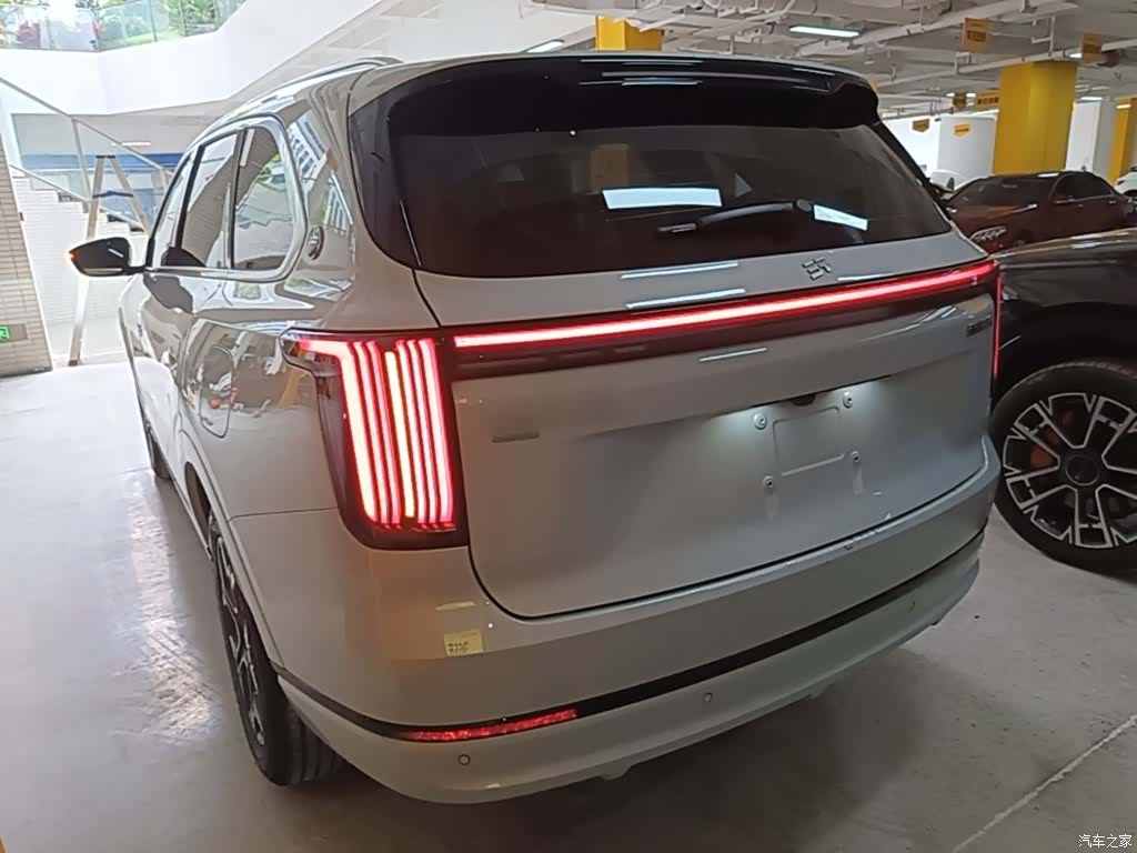 Jetour L7, 2026 23