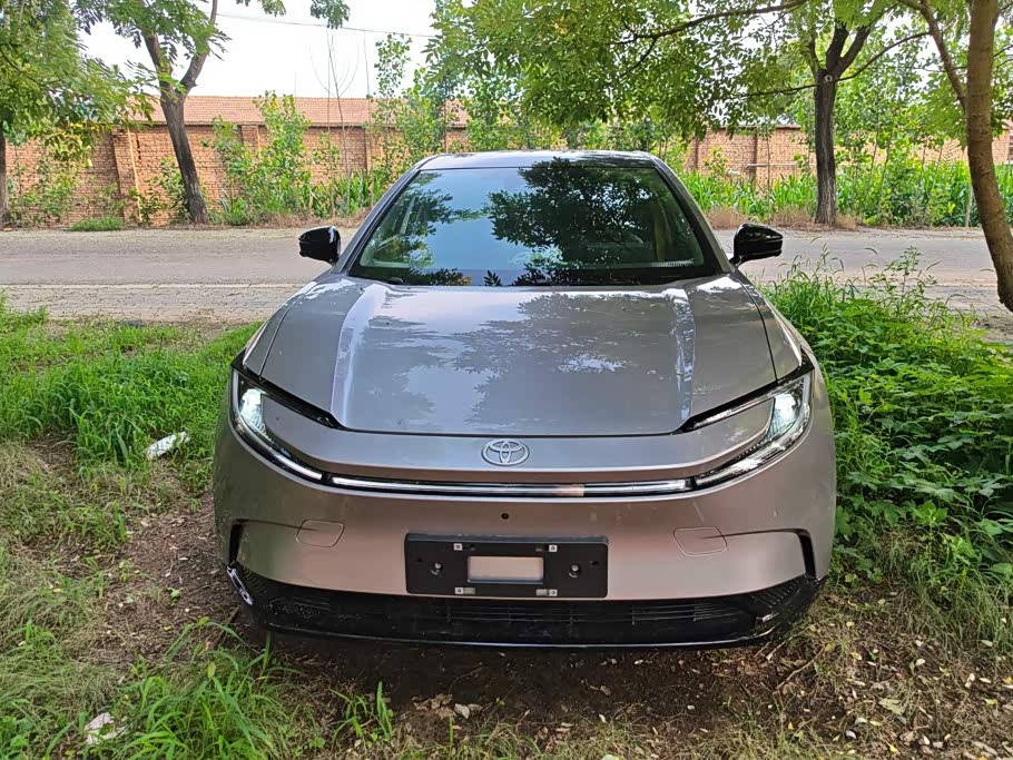 Toyota bZ5
