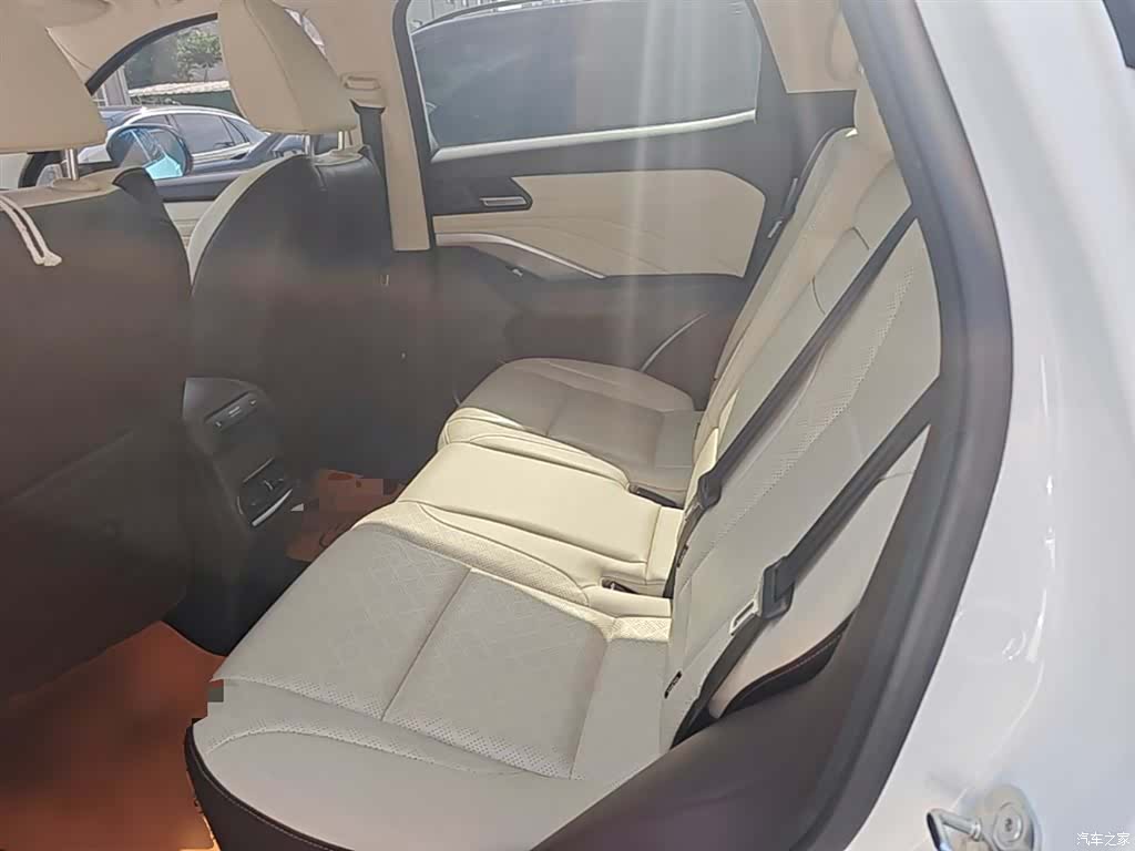 WEY VV6, 2018 17