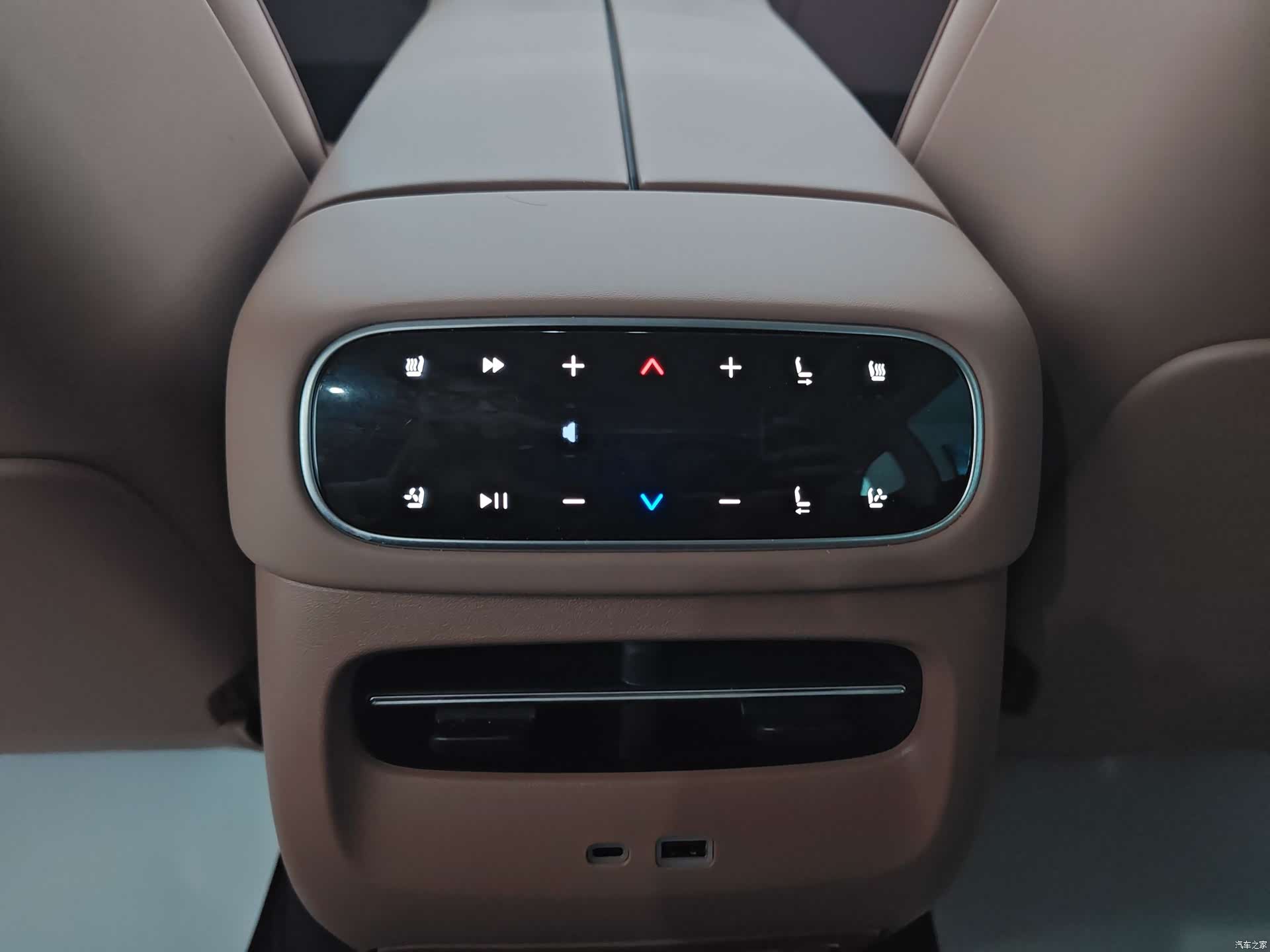 Leapmotor C11, 2025 25