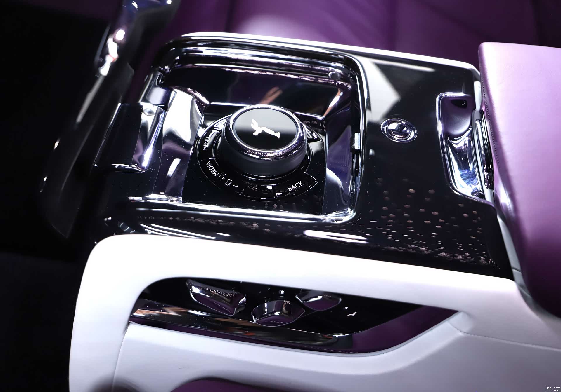 Rolls-Royce Phantom, 2021 16