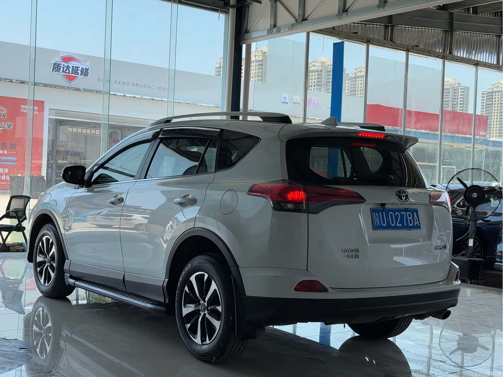 Toyota RAV4, 2018 18
