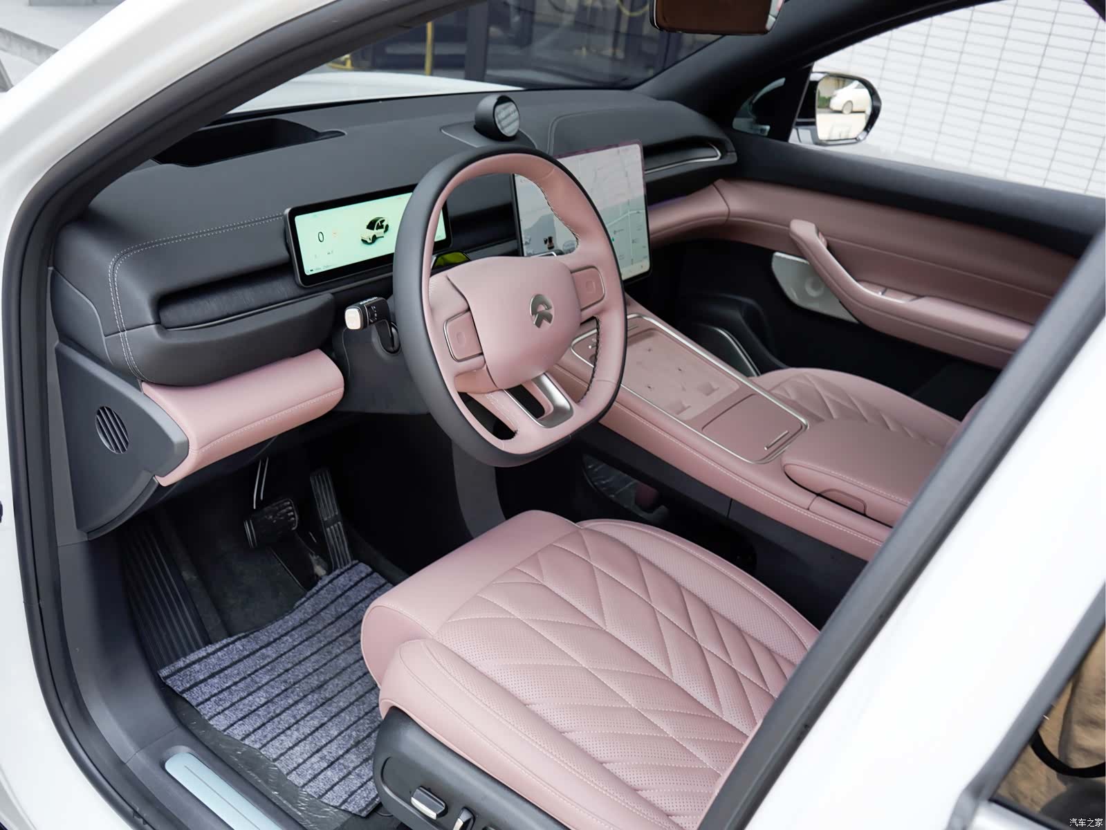 NIO EC6, 2025 11