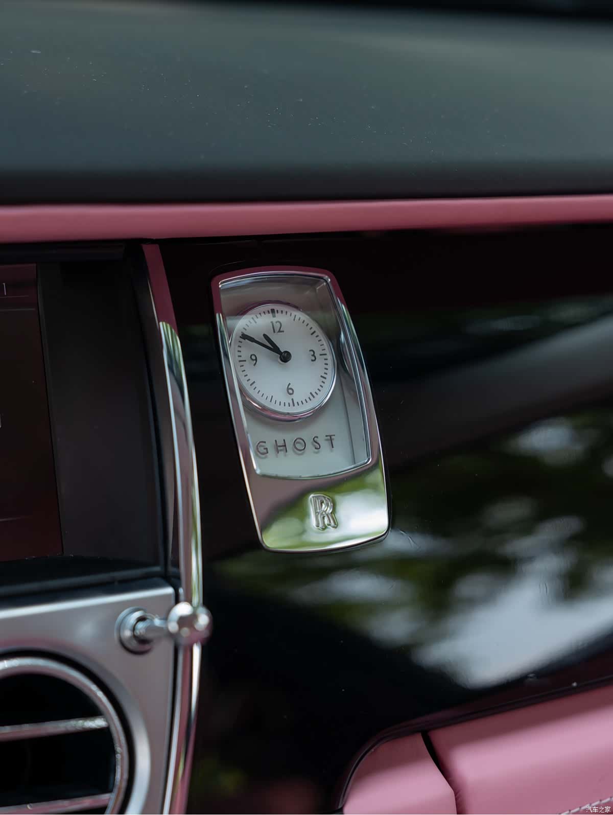 Rolls-Royce Ghost, 2018 16