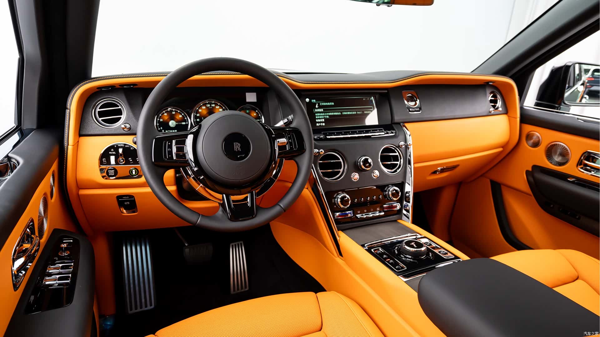 Rolls-Royce Cullinan, 2025 7