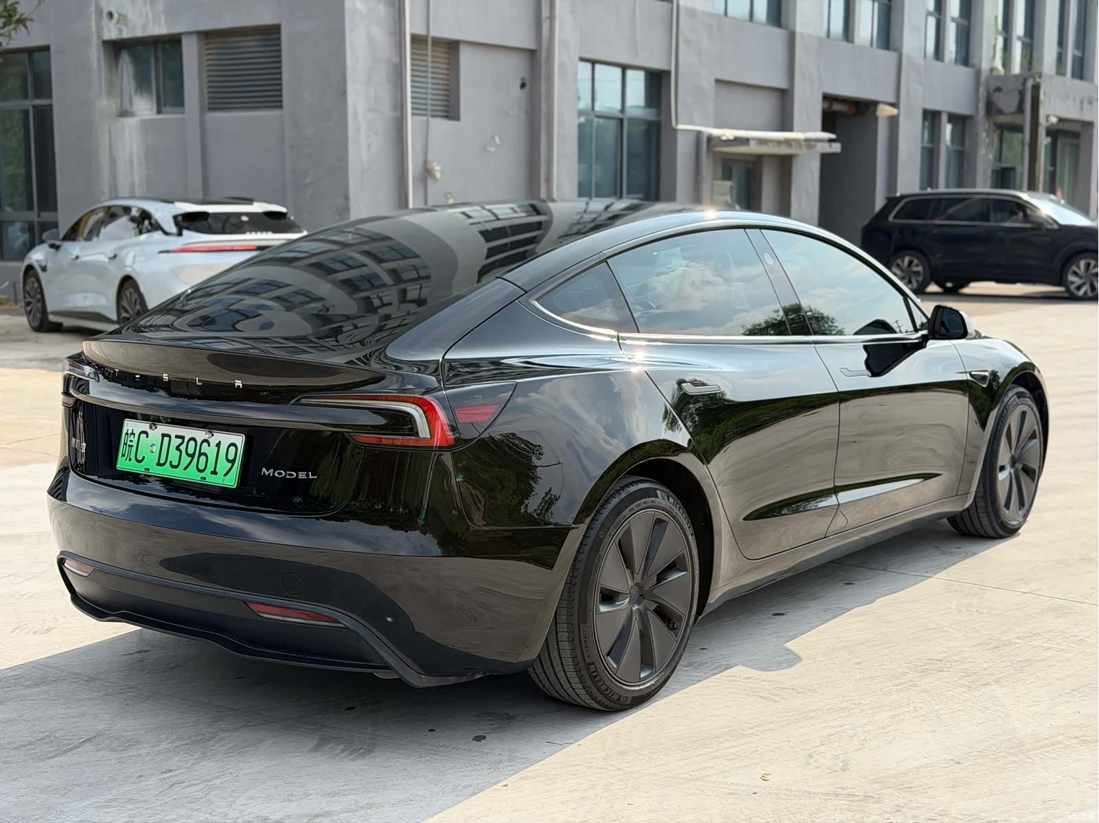 Tesla Model 3, 2023 9