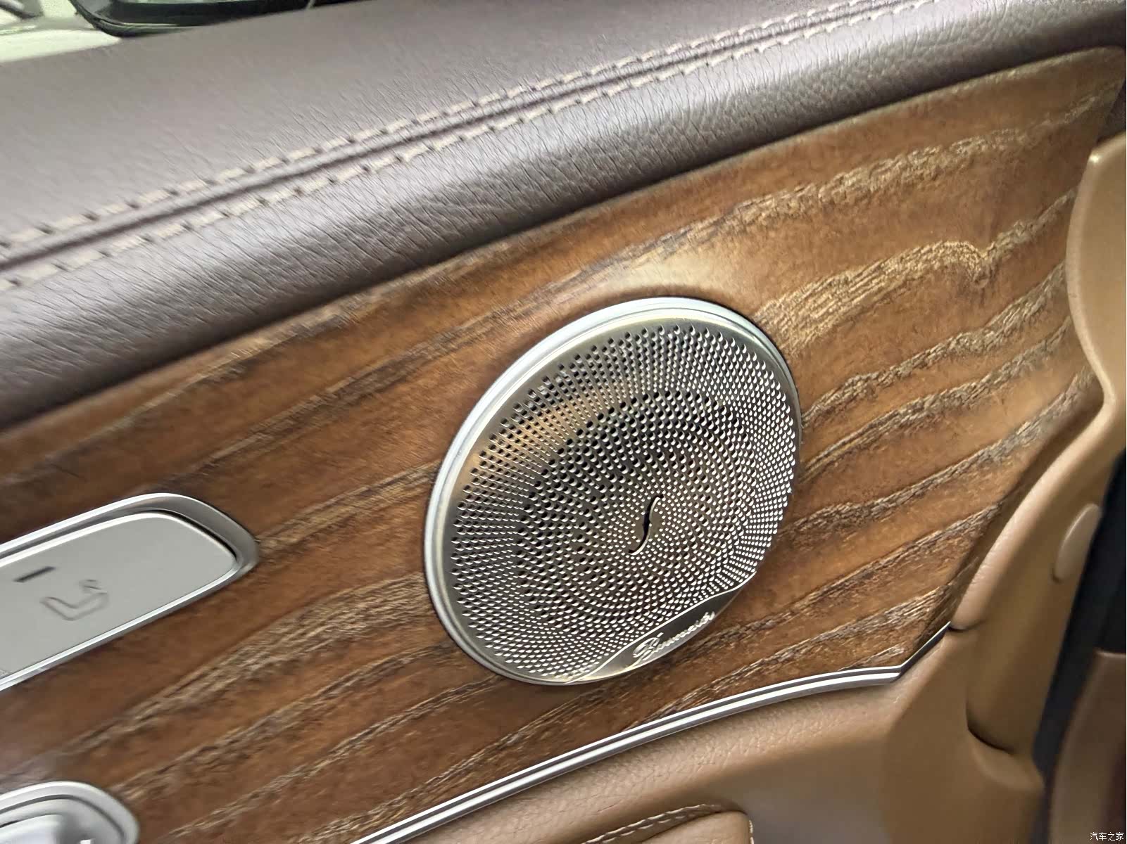Mercedes-Benz E-Class, 2023 11