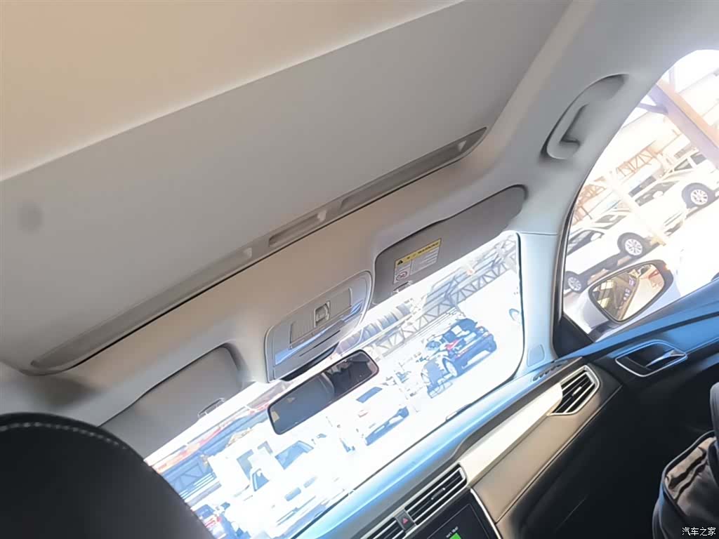 Roewe i5, 2021 18