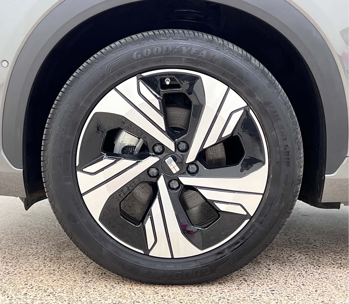 Geely Galaxy E5, 2024 9