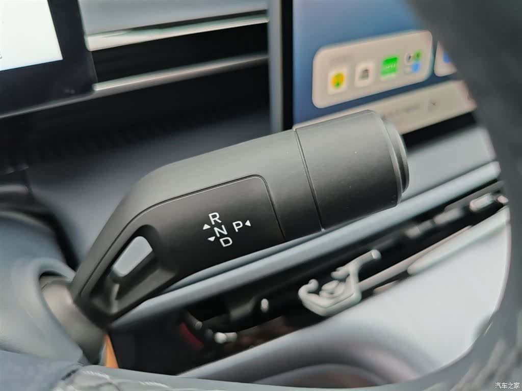 Geely Galaxy E5, 2026 13