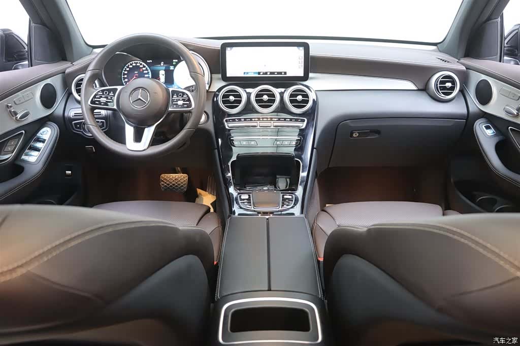 Mercedes-Benz GLC, 2022 24
