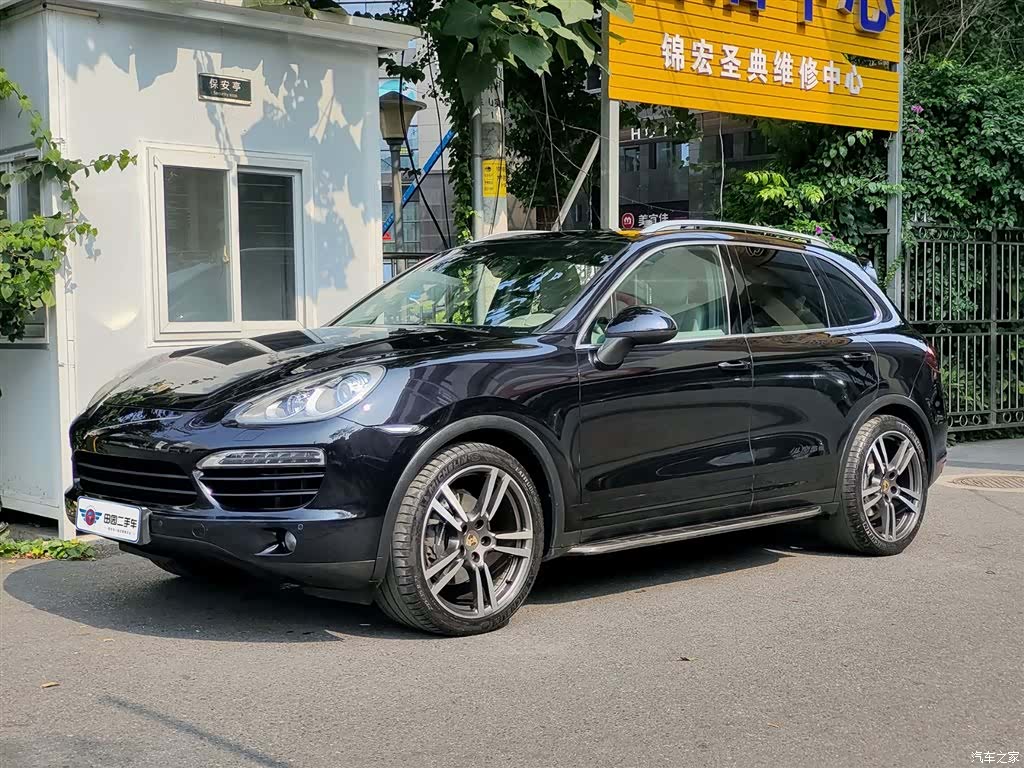 Porsche Cayenne, 2013 1