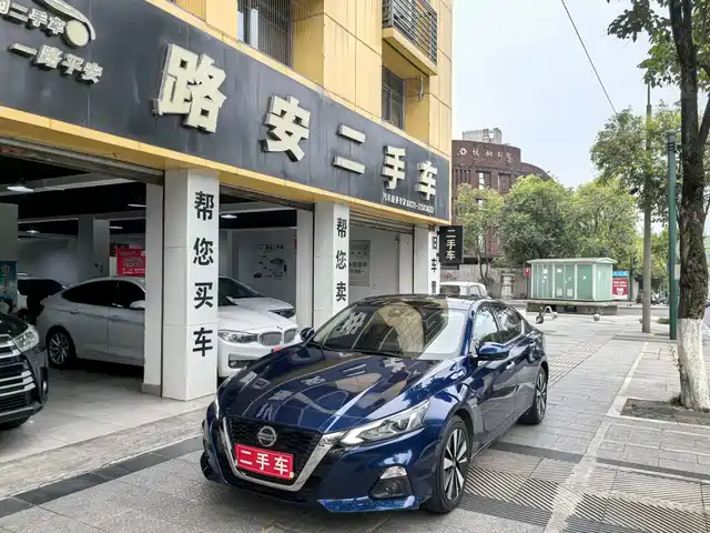 Nissan Altima 2019 — купить из Китая под заказ