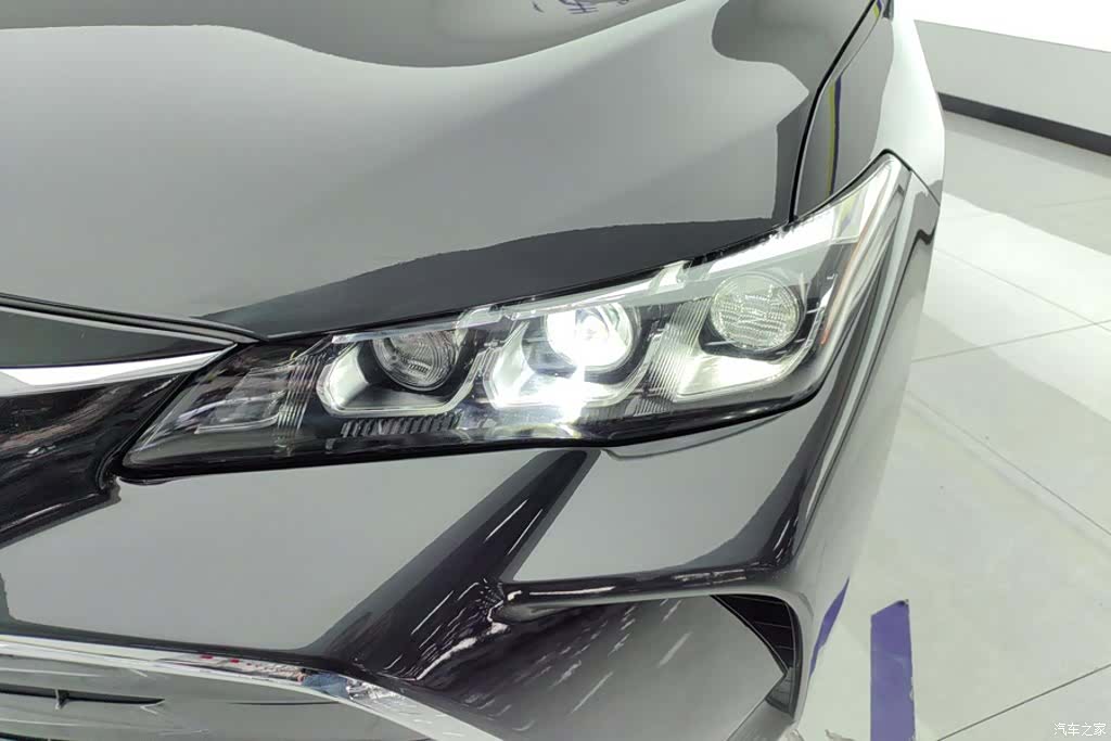 Toyota Avalon, 2020 все фото