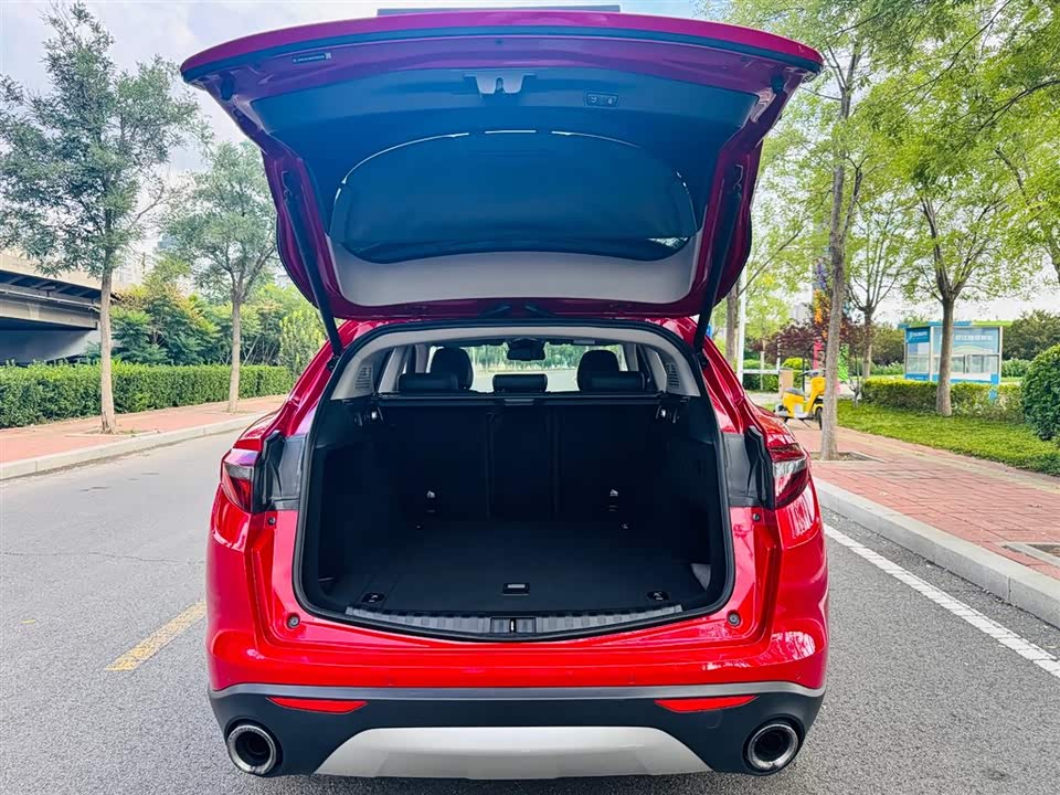 Alfa Romeo Stelvio Alfa Romeo Stelvio