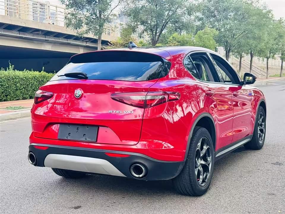 Alfa Romeo Stelvio Alfa Romeo Stelvio