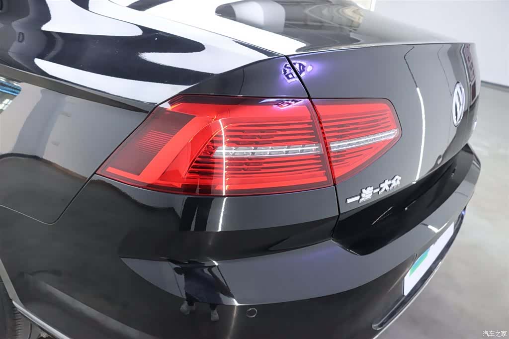 Volkswagen Magotan, 2019 32