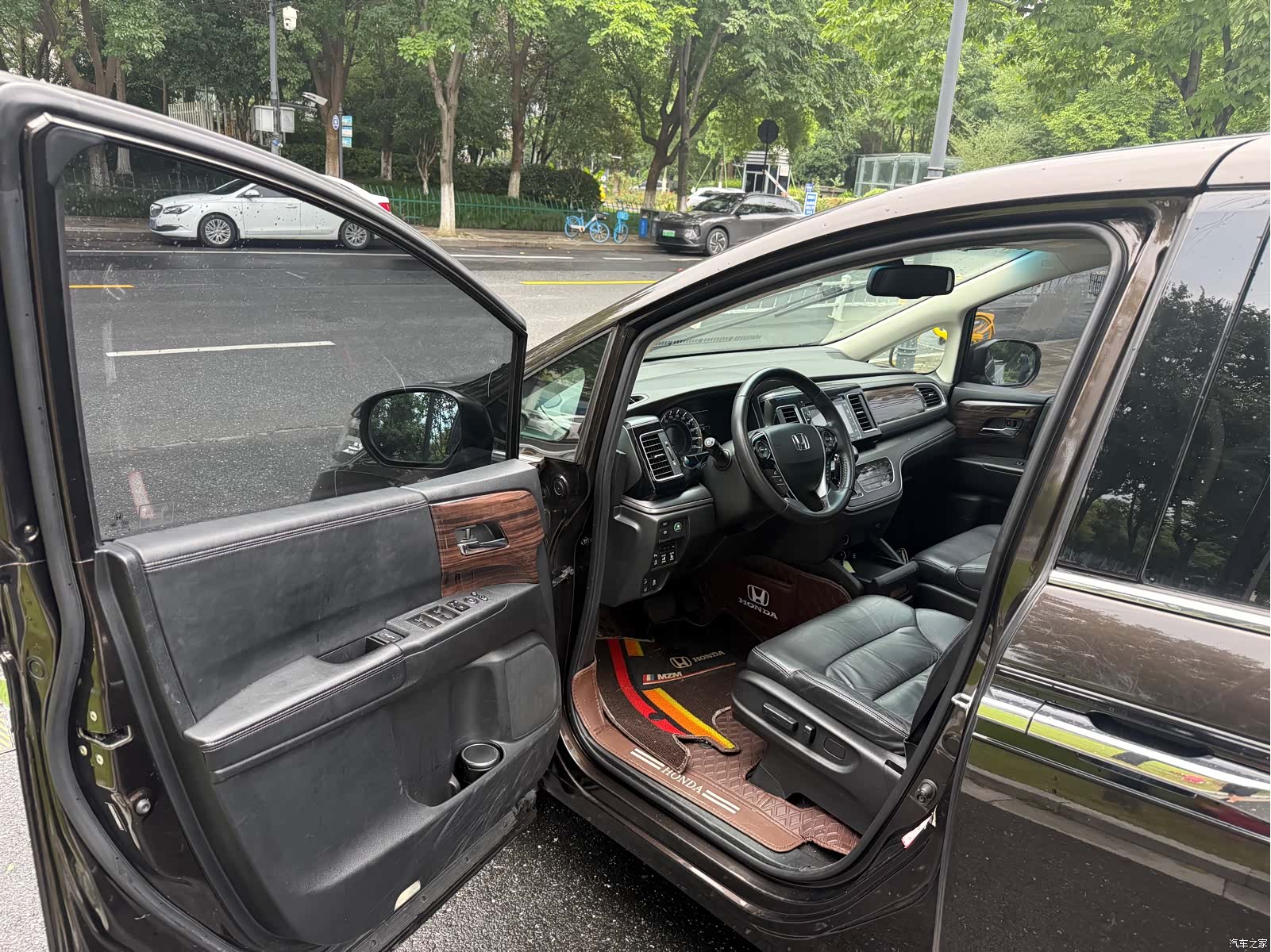 Honda Elysion, 2016 4