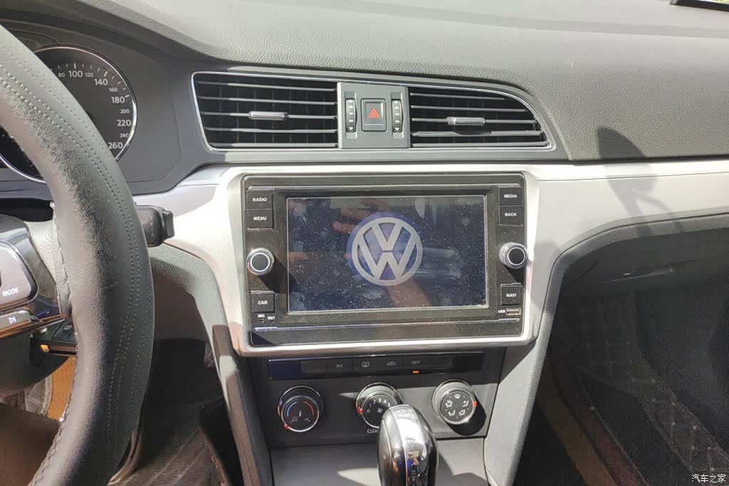 Volkswagen Lamando, 2017 13