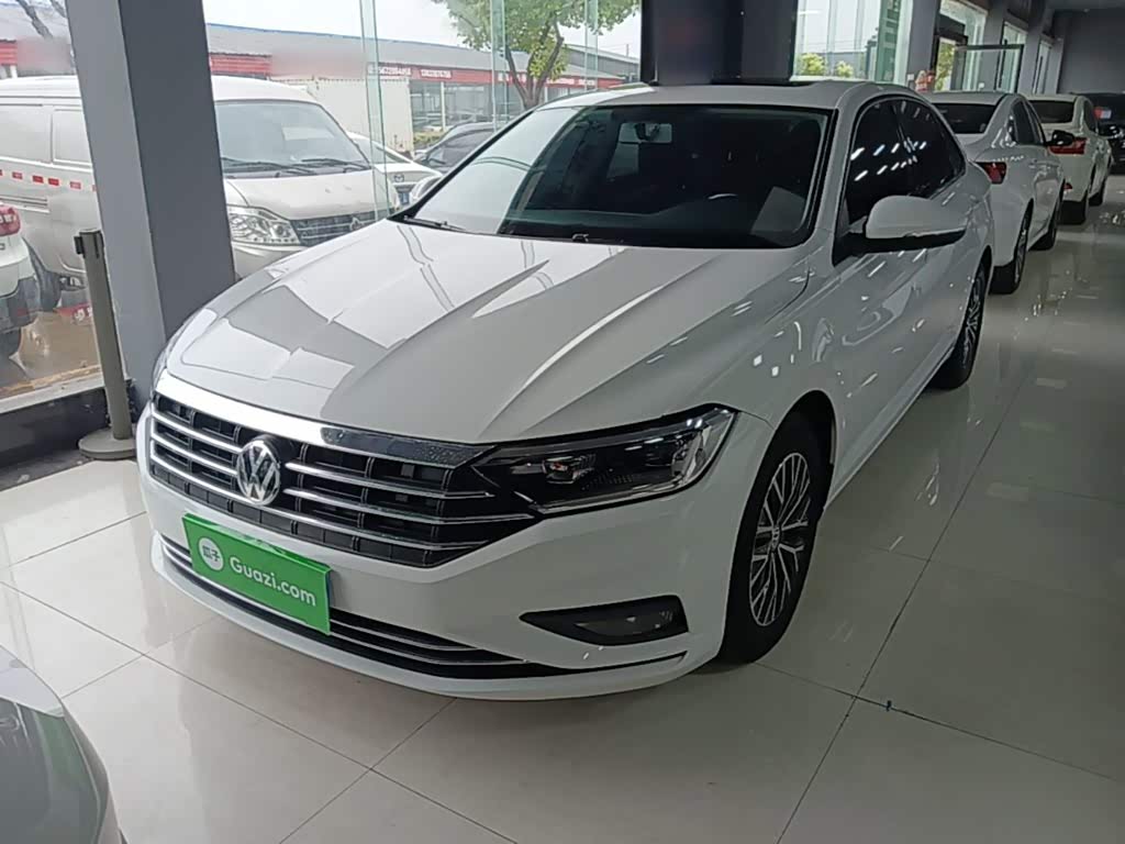 Volkswagen Sagitar