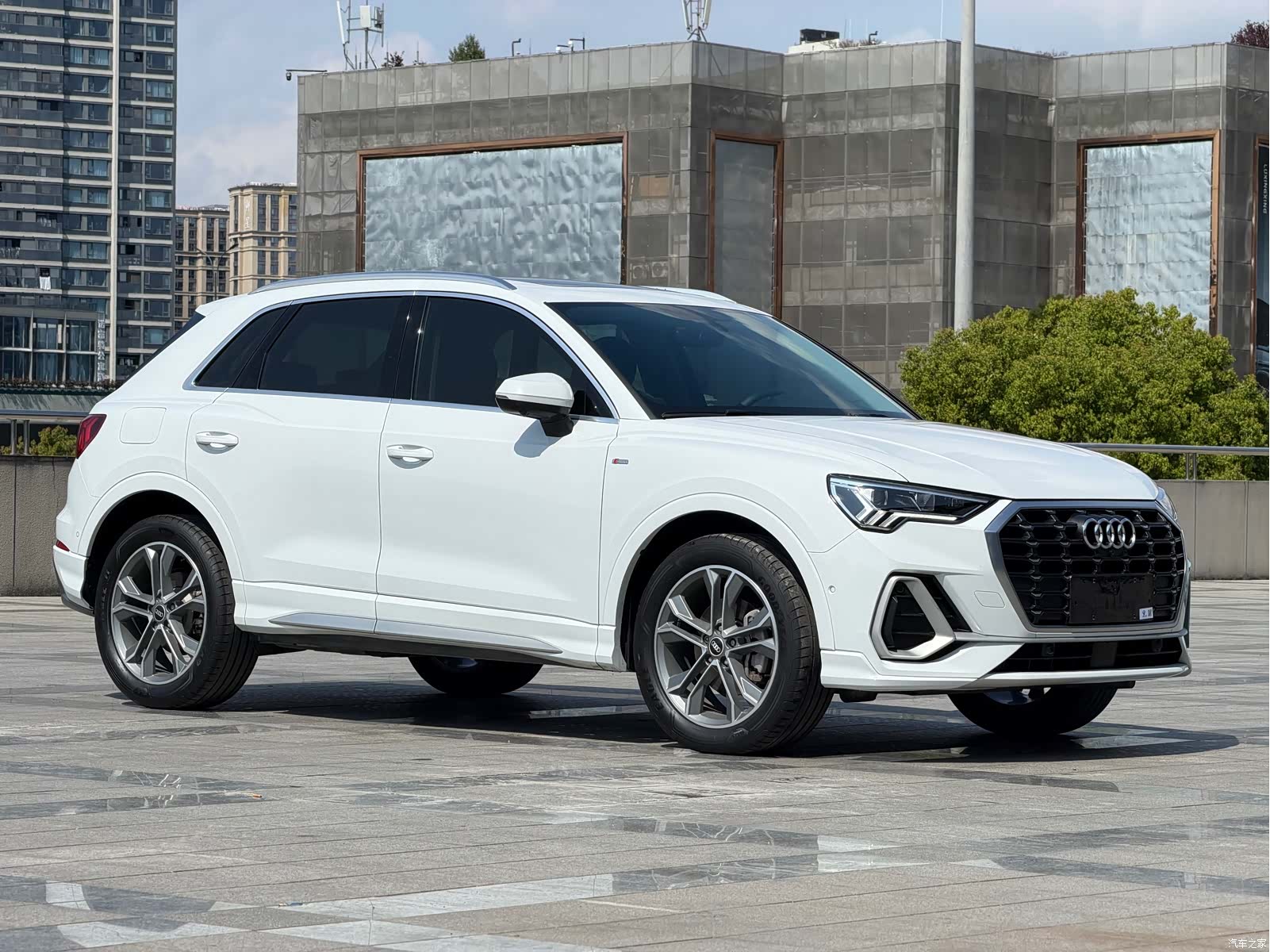 Audi Q3, 2021 3