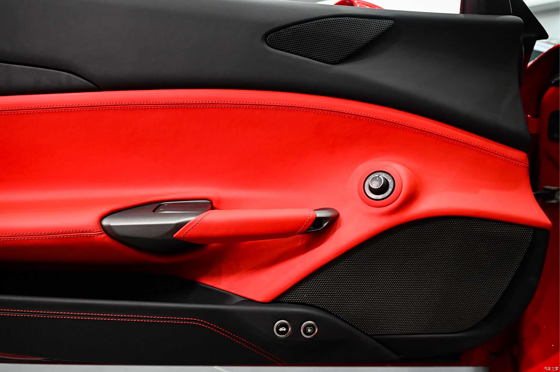 Ferrari 488, 2018 8