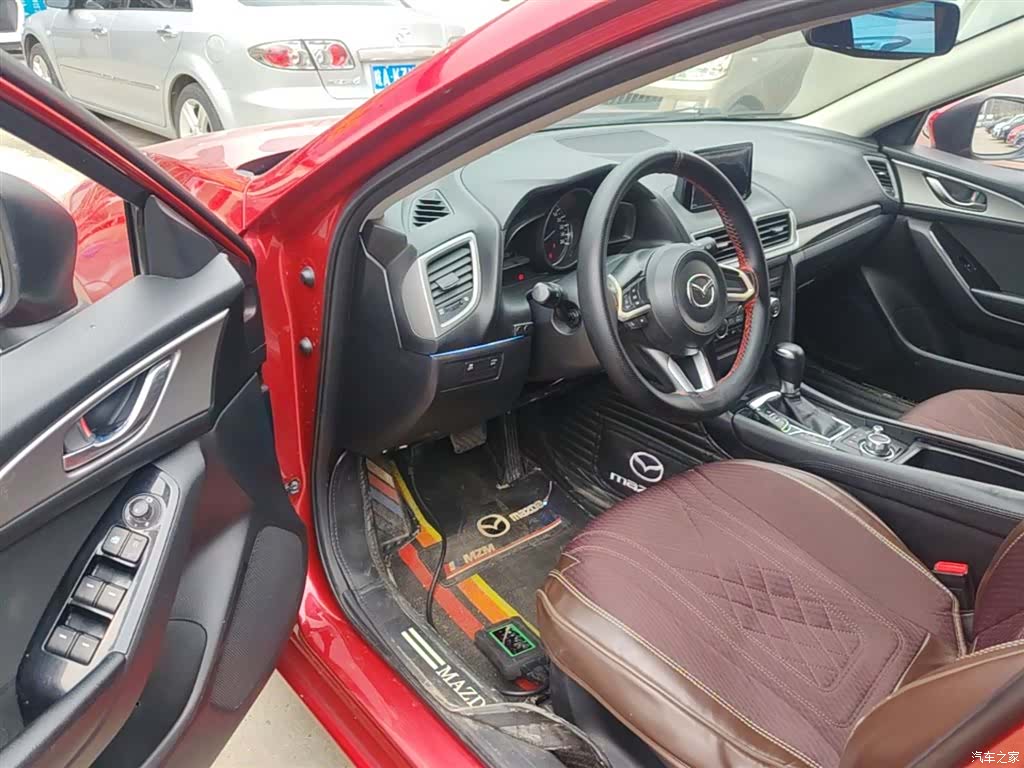 Mazda Mazda3, 2017 14