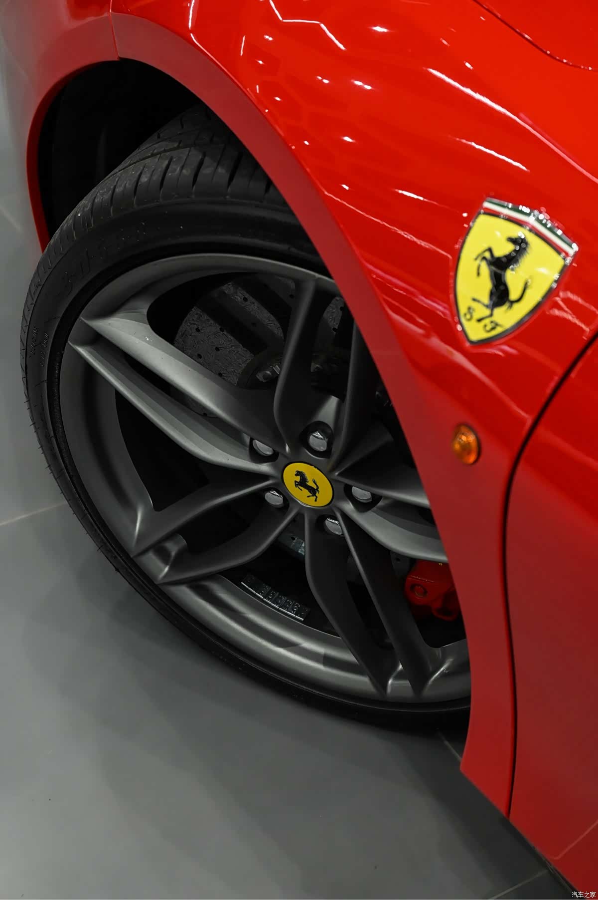 Ferrari 488, 2018 18