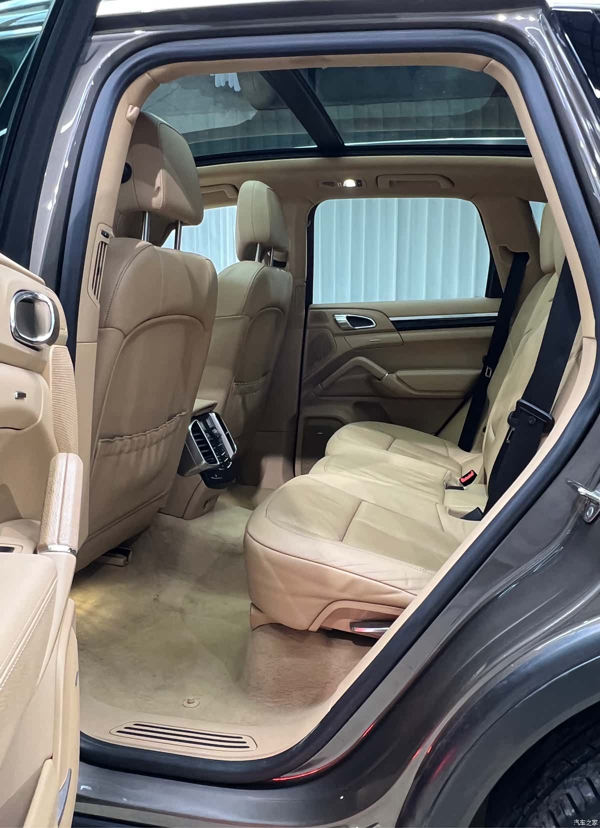 Porsche Cayenne, 2014 11