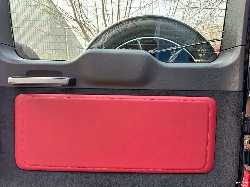Mercedes-Benz G-Class, 2026 15
