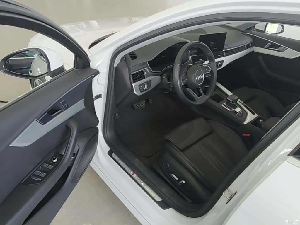 Audi A4L, 2024 23