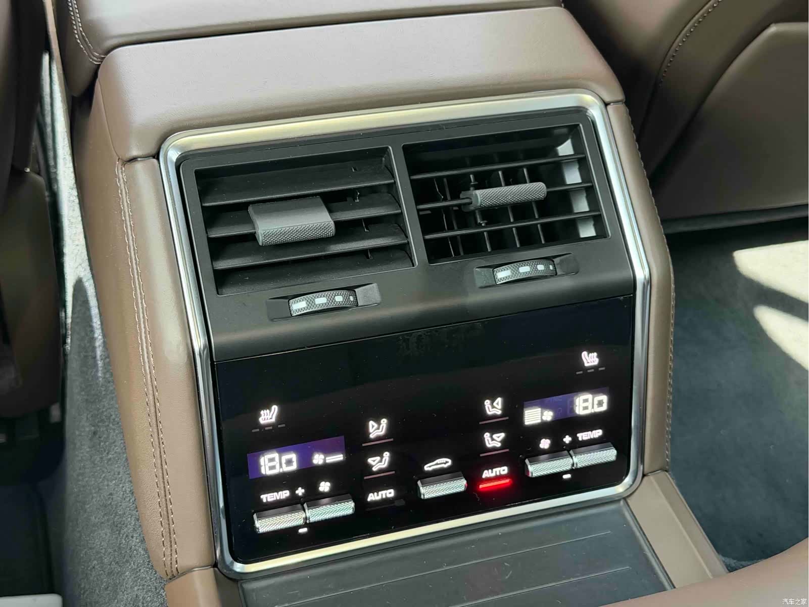 Porsche Panamera, 2022 13
