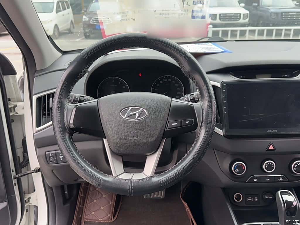 Hyundai ix25, 2017 13