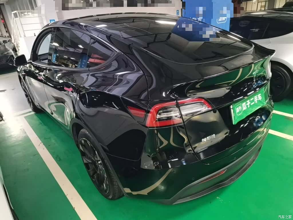Tesla Model Y, 2021 все фото