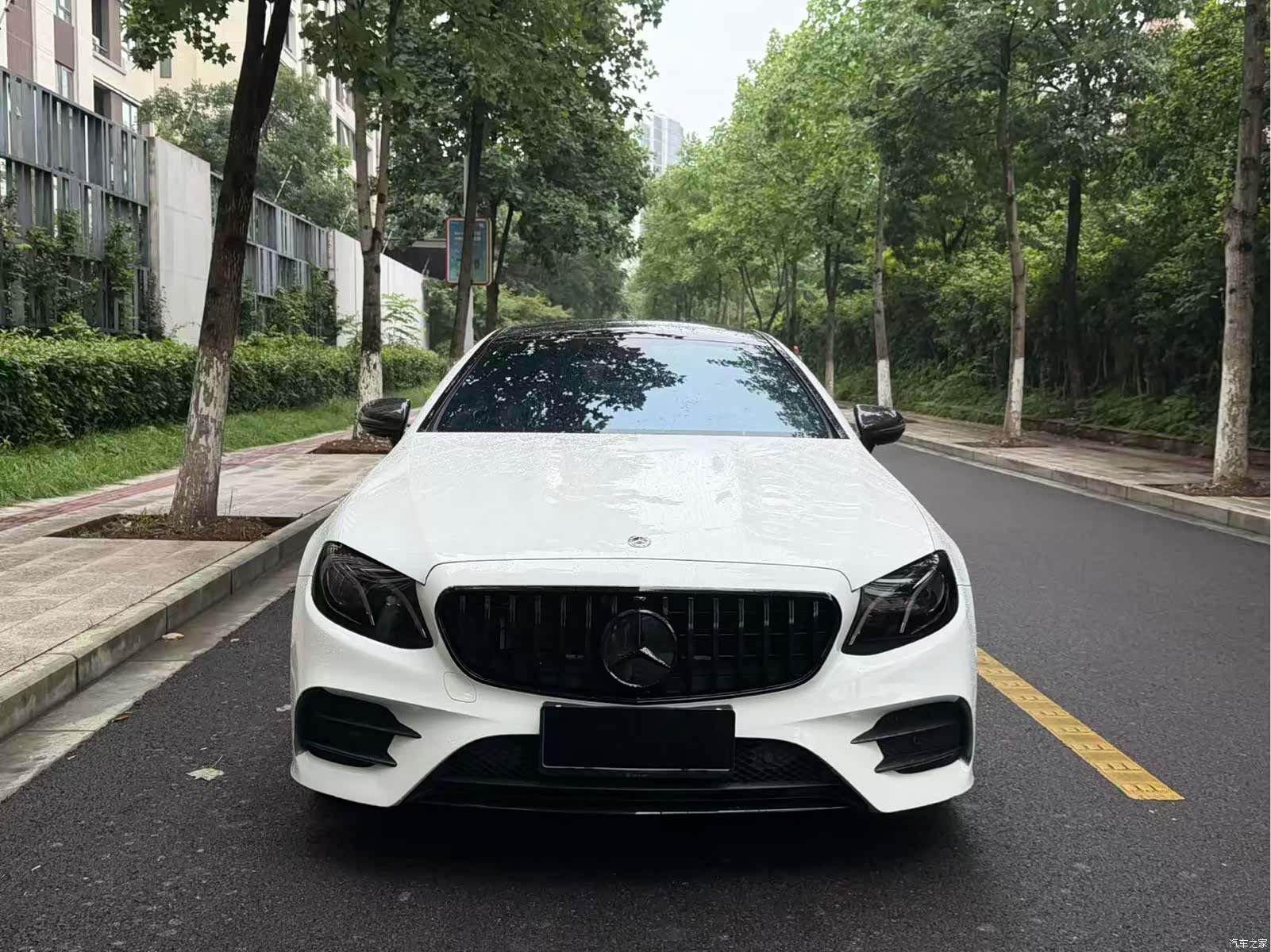 Mercedes-Benz E-Class, 2020 3