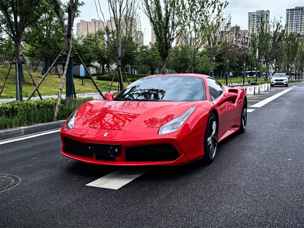 Ferrari 488