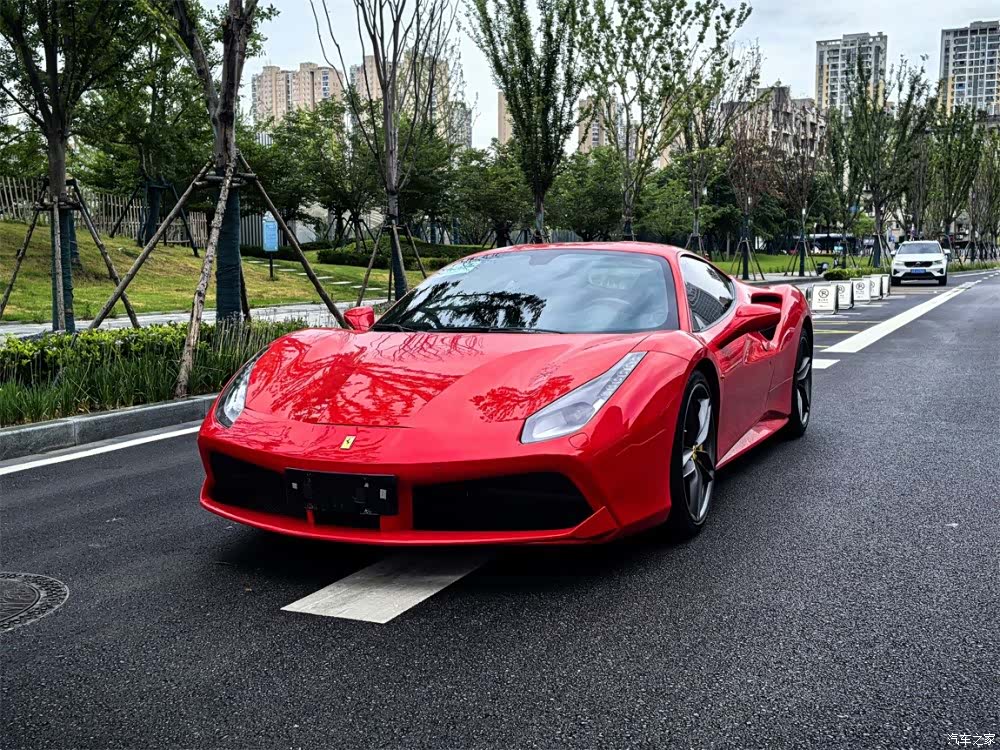 Ferrari 488, 2018 1