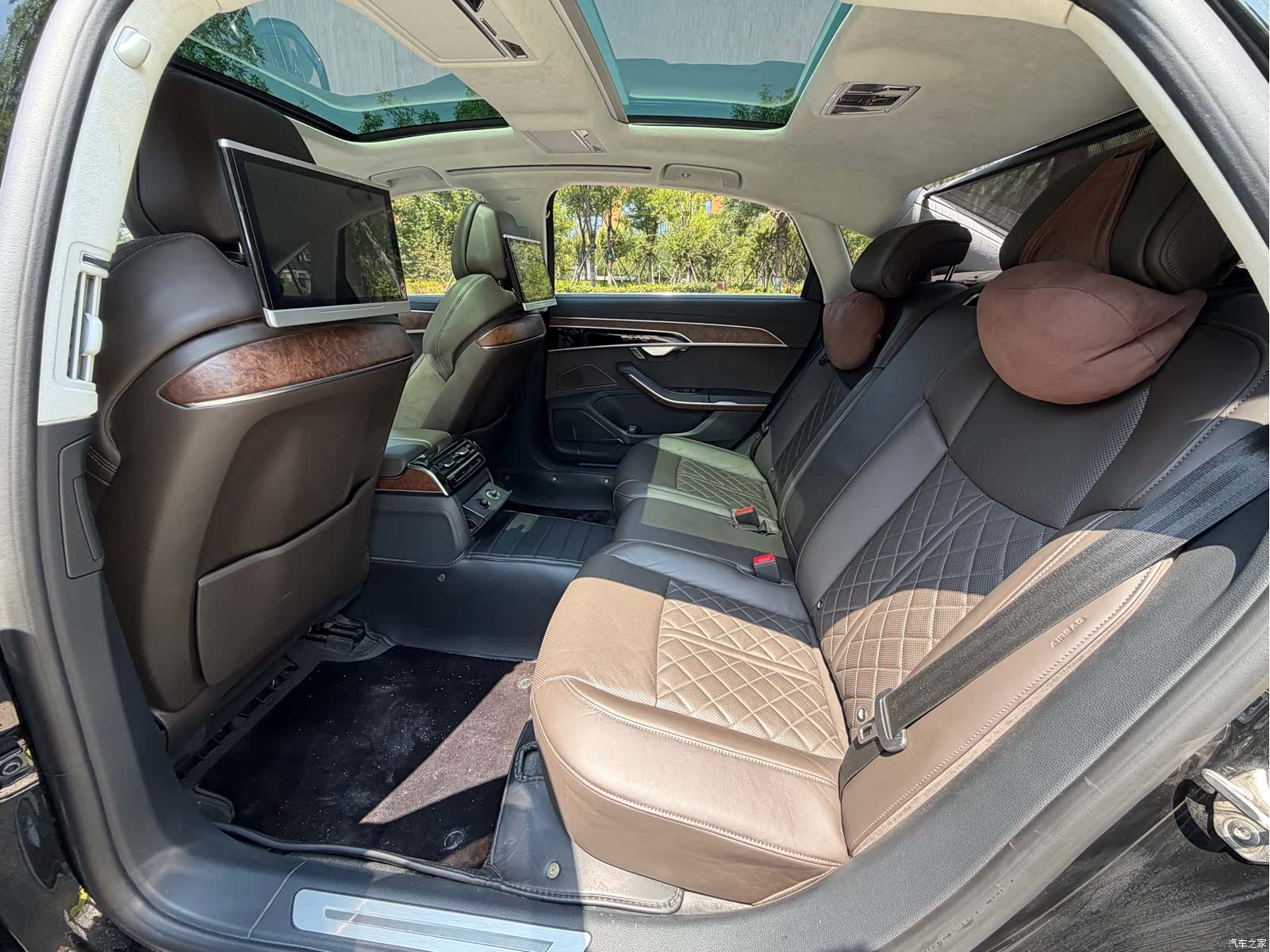 Audi A8L, 2022 17